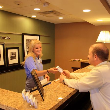 Hampton Inn And Suites - Lincoln Northeast מראה פנימי תמונה